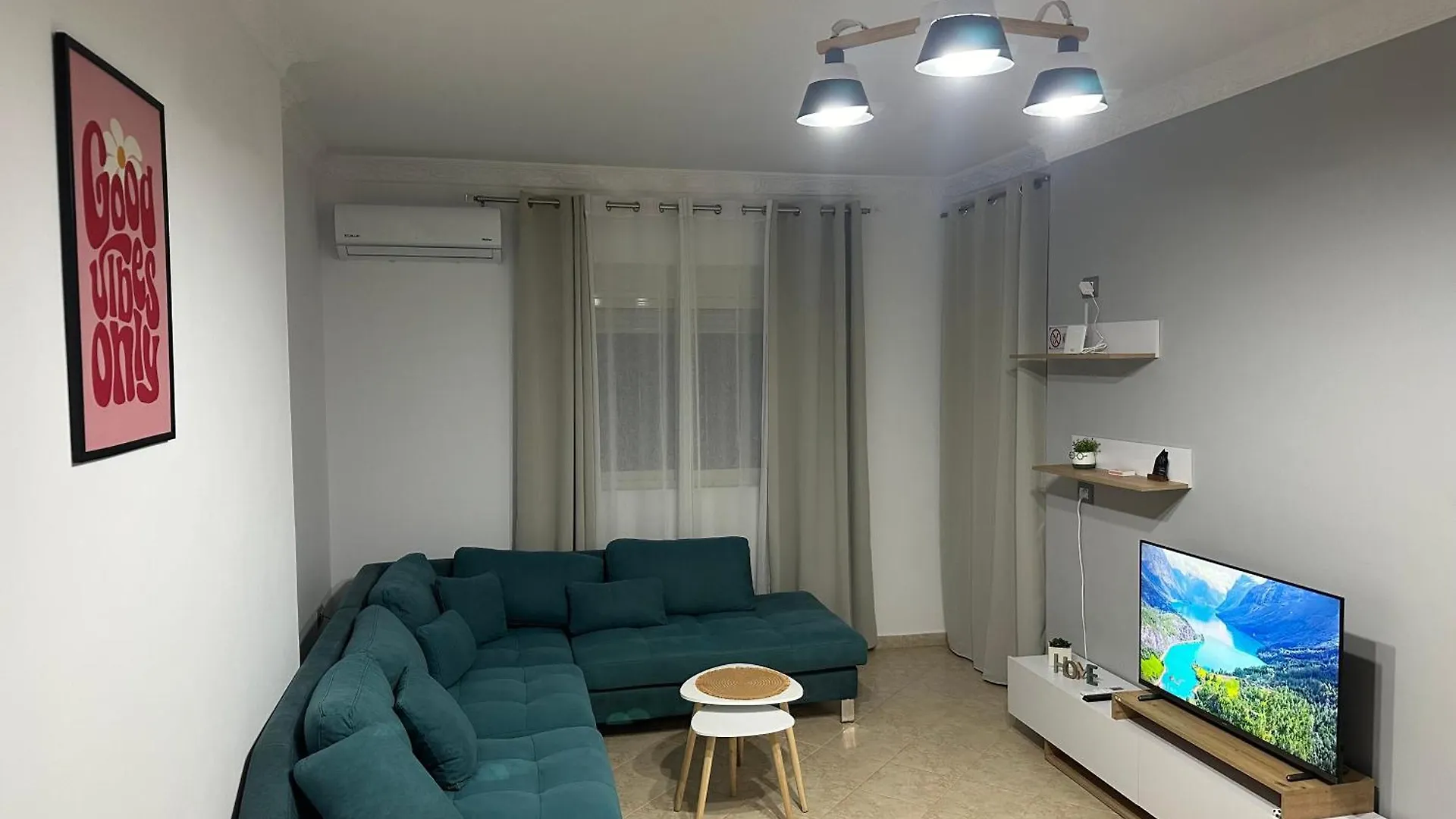 Blue Adria Apartments ドゥラス